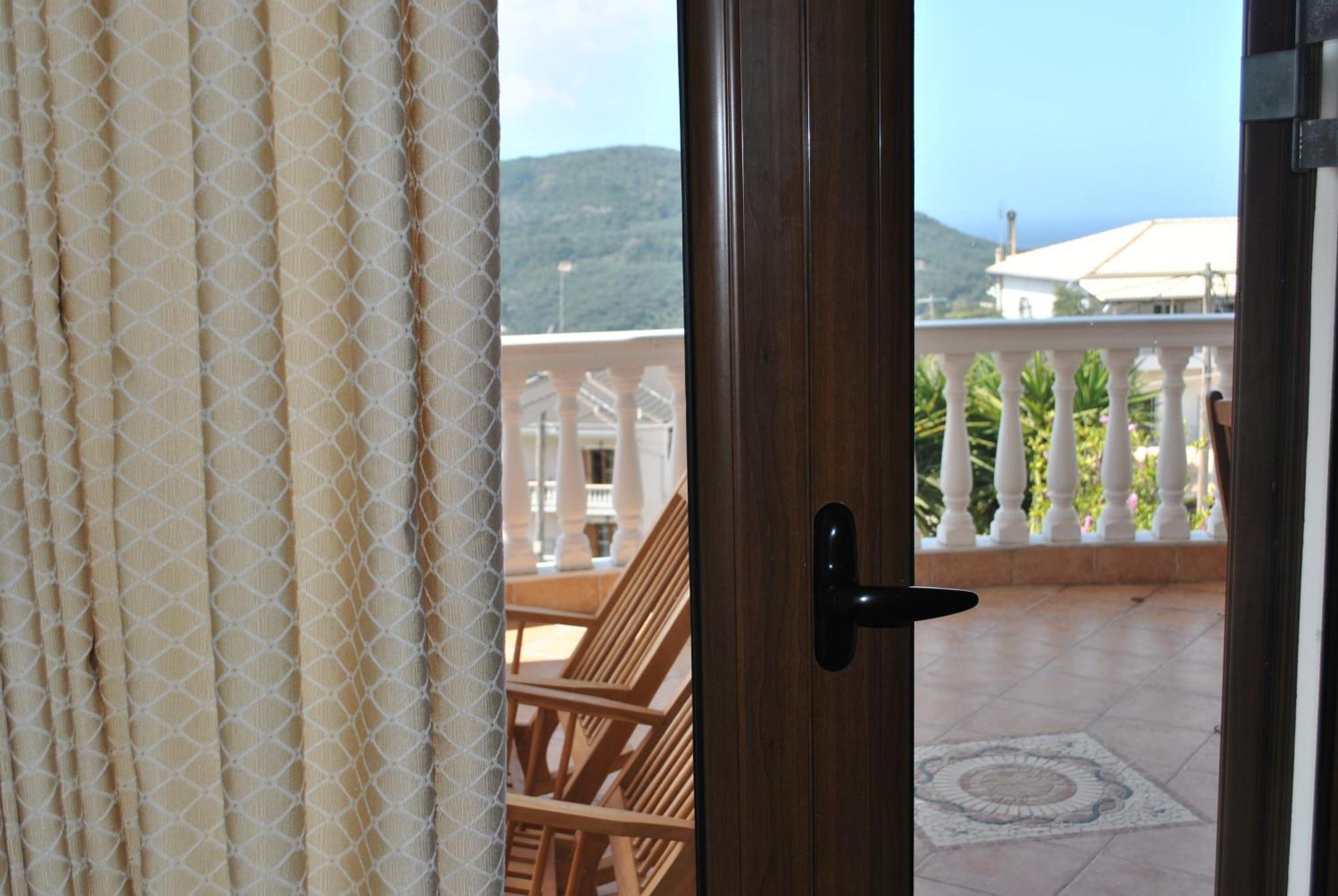 Appartement Amaryllis House à Parga Extérieur photo